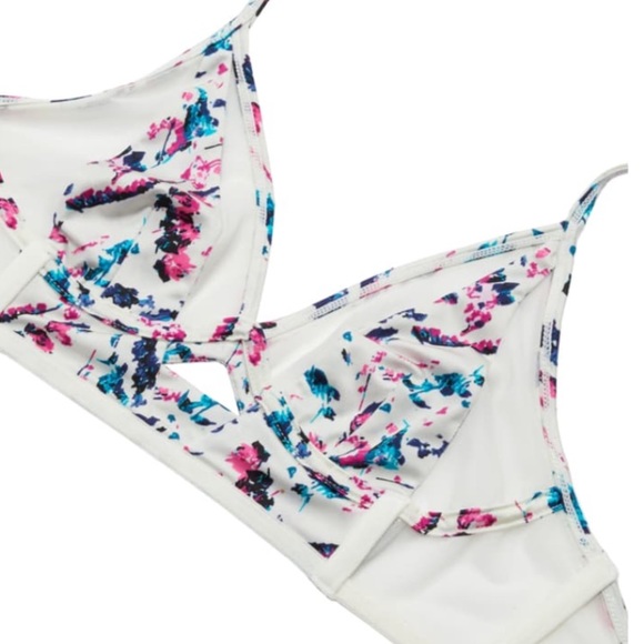 ❤️LAST ONE🎉HP🆕 Abstract Floral Longline Bralette - Picture 6 of 13